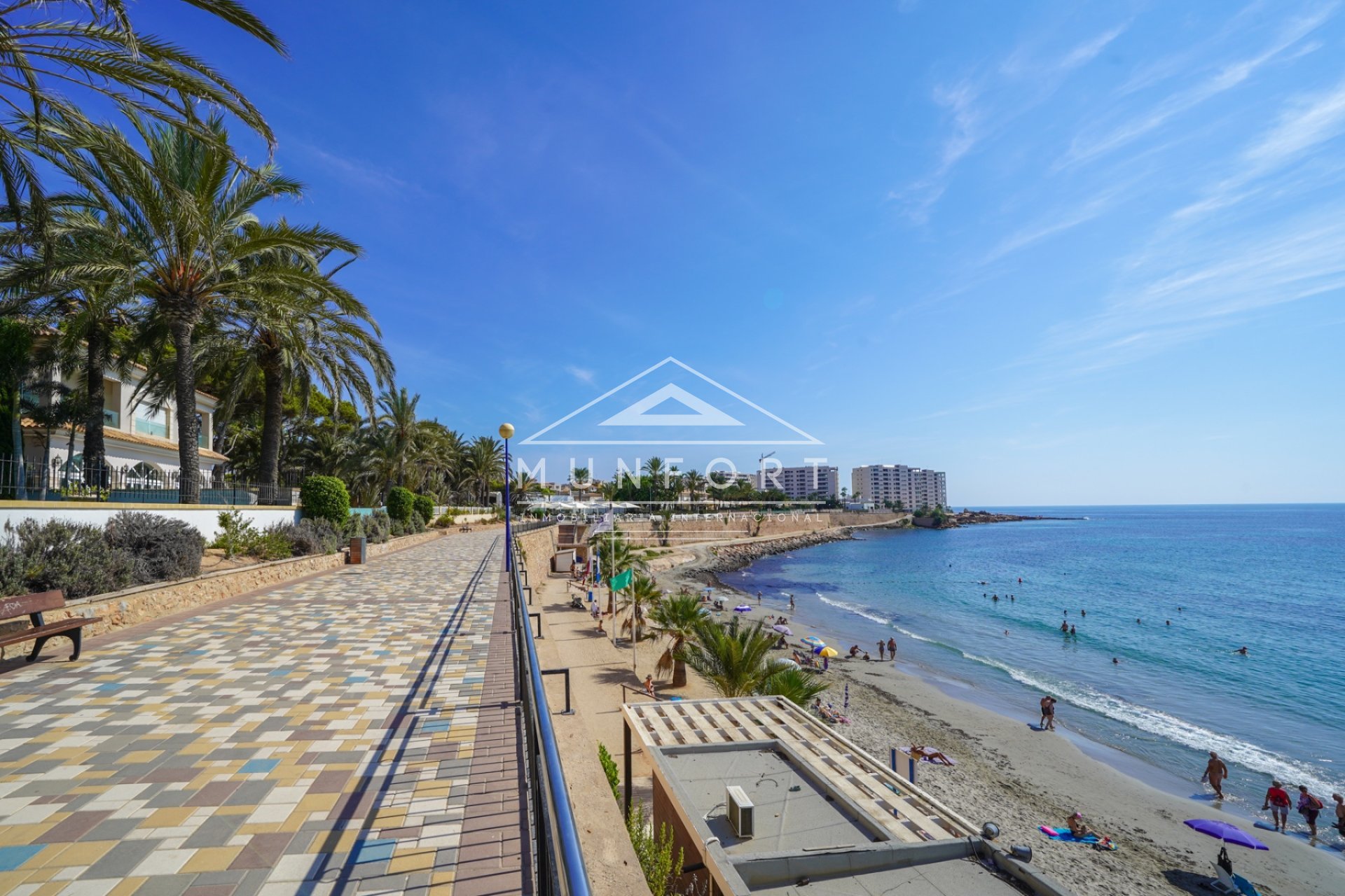 Herverkoop - Villa's -
Orihuela Costa - Punta Prima