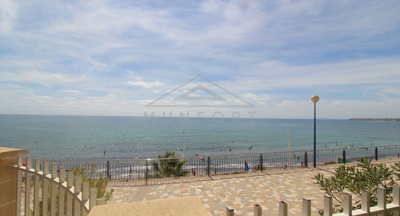 Herverkoop - Villa's -
Orihuela Costa - Punta Prima