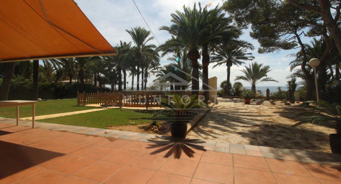 Herverkoop - Villa's -
Orihuela Costa - Punta Prima