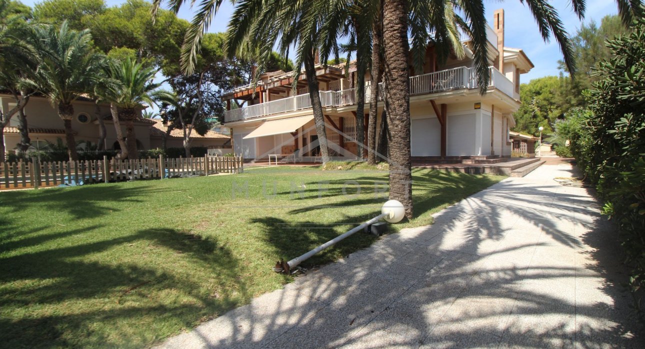 Herverkoop - Villa's -
Orihuela Costa - Punta Prima