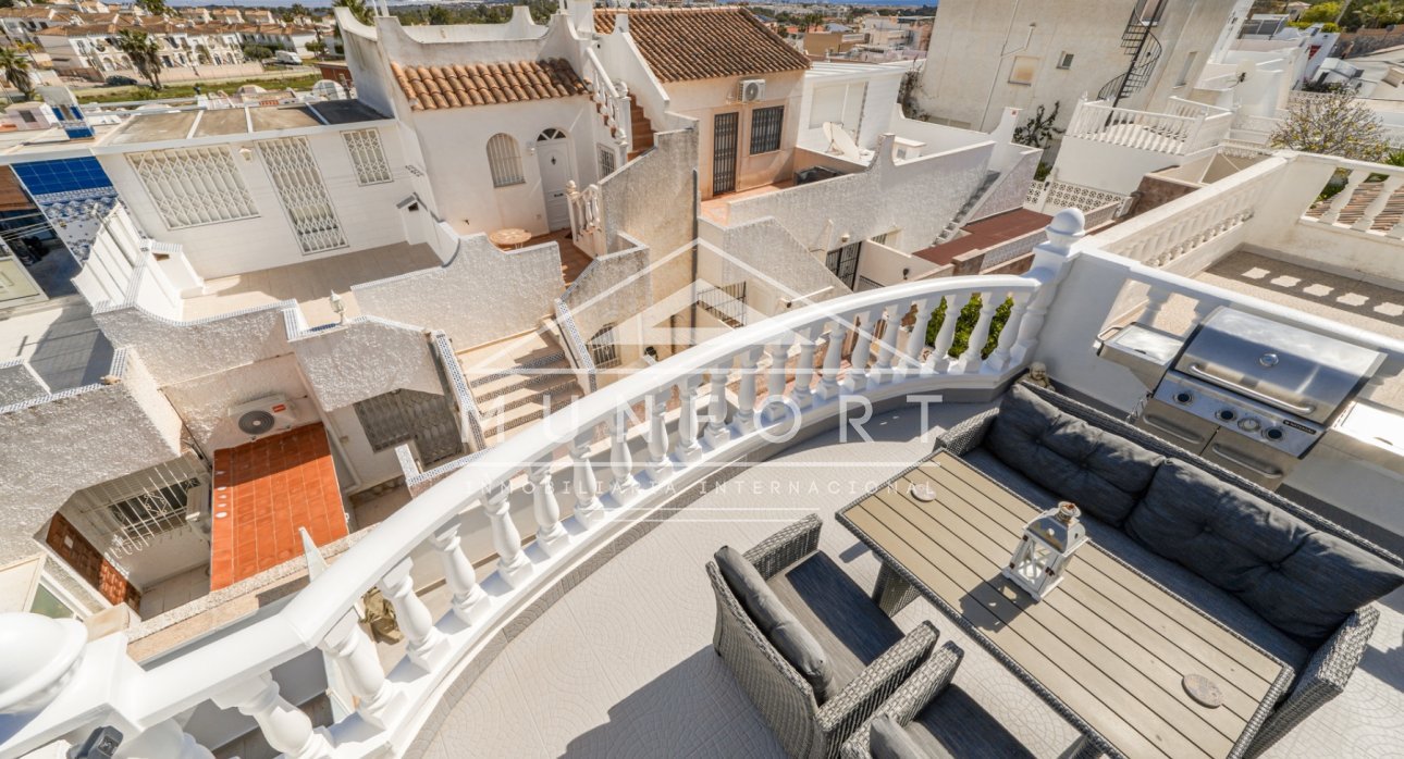 Herverkoop - Villa's -
Orihuela Costa - Villamartín