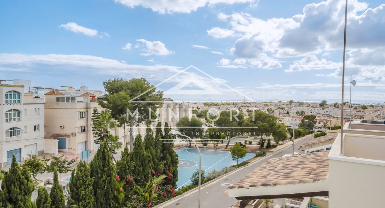 Herverkoop - Villa's -
Orihuela Costa - Villamartin