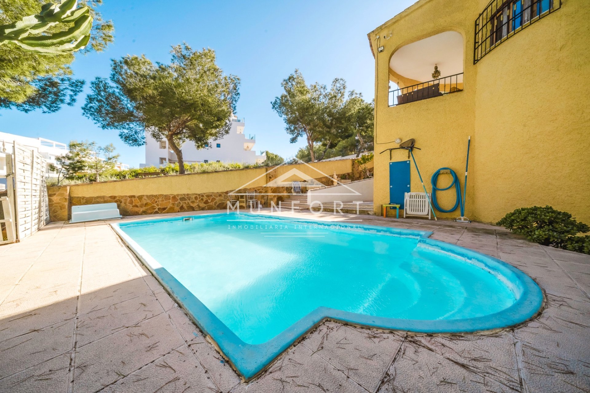 Herverkoop - Villa's -
Orihuela Costa - Villamartin