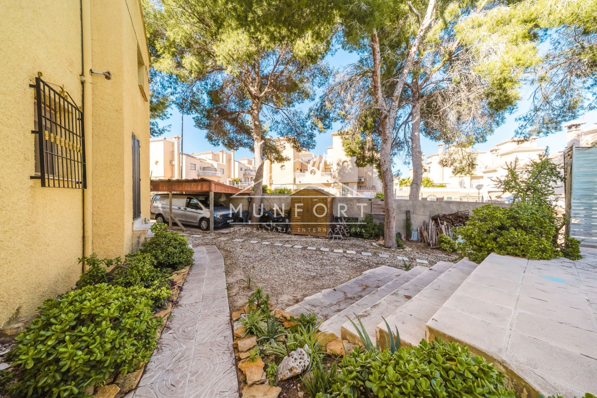 Herverkoop - Villa's -
Orihuela Costa - Villamartin