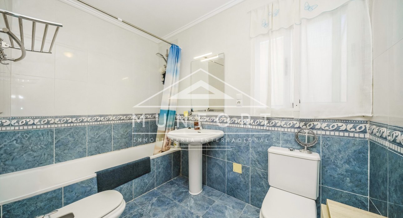 Herverkoop - Villa's -
Orihuela Costa - Villamartin