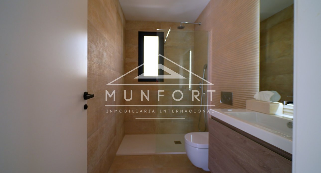 Herverkoop - Villa's -
Orihuela Costa