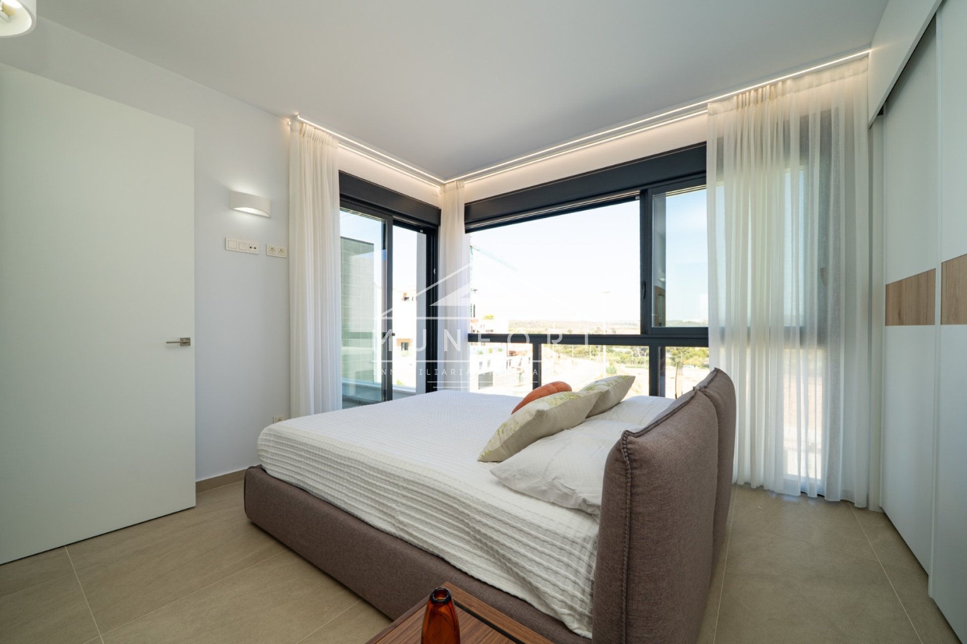 Herverkoop - Villa's -
Orihuela Costa