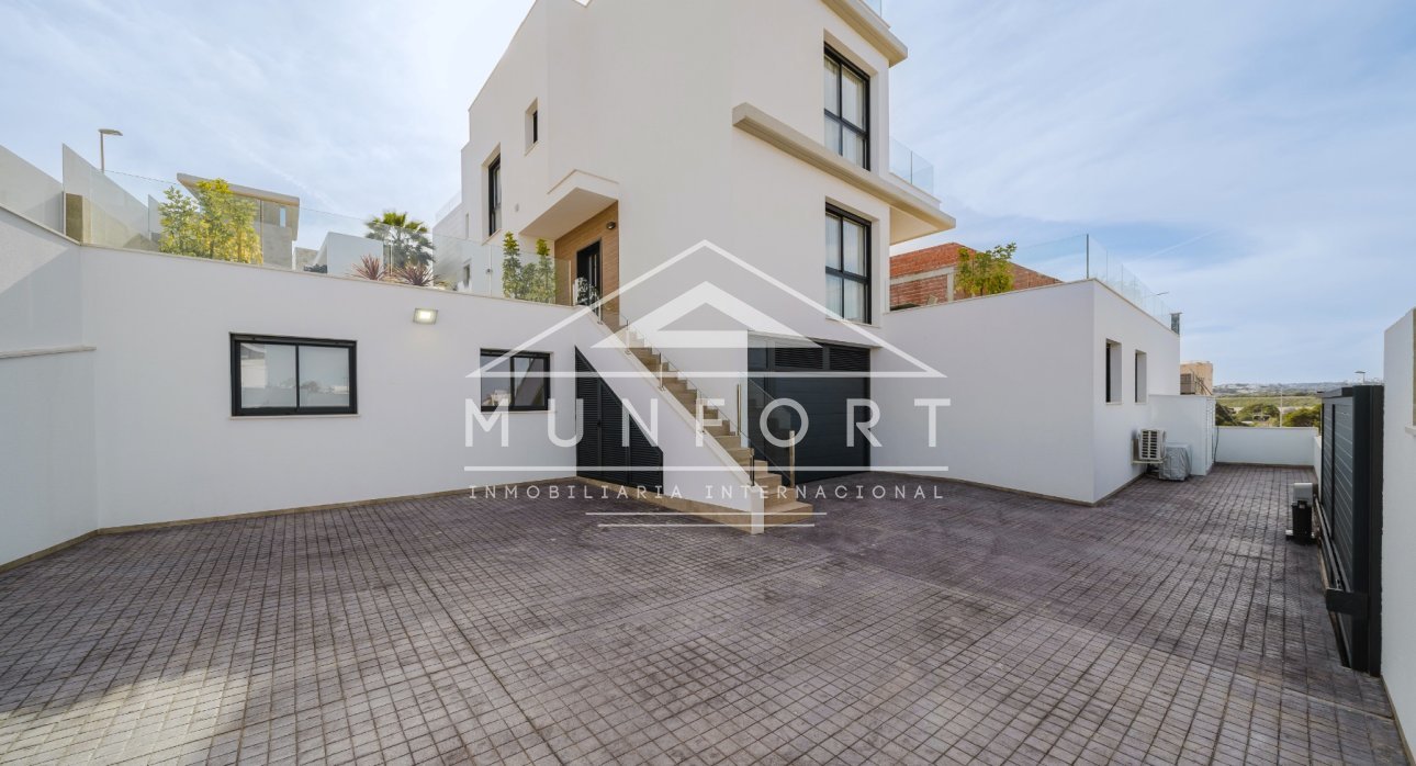 Herverkoop - Villa's -
Orihuela Costa