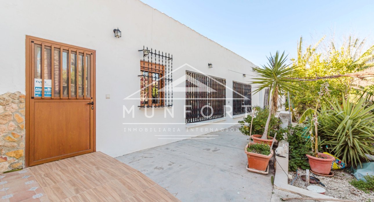 Herverkoop - Villa's -
Orihuela