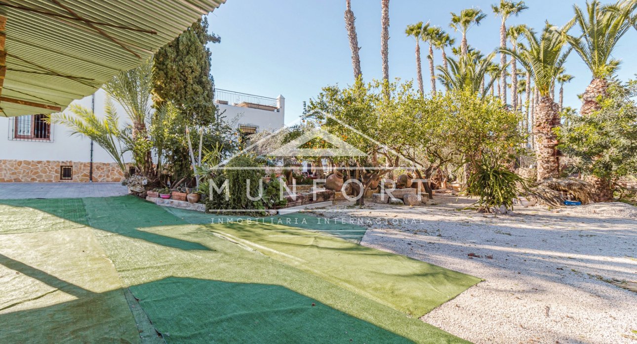 Herverkoop - Villa's -
Orihuela