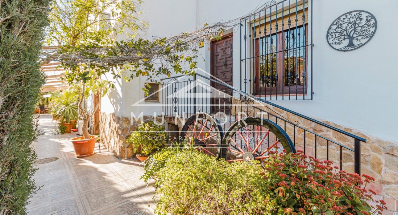 Herverkoop - Villa's -
Orihuela