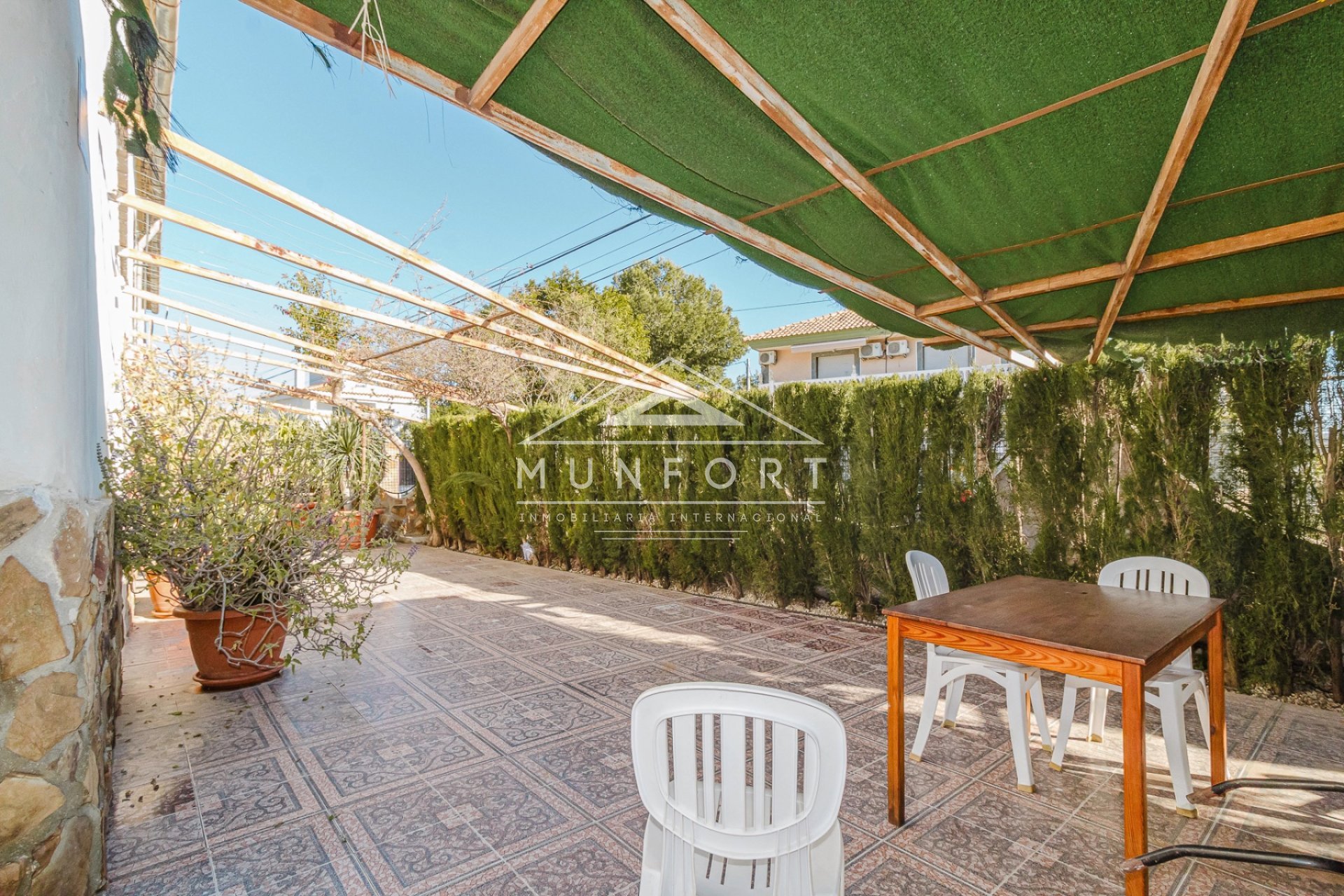 Herverkoop - Villa's -
Orihuela