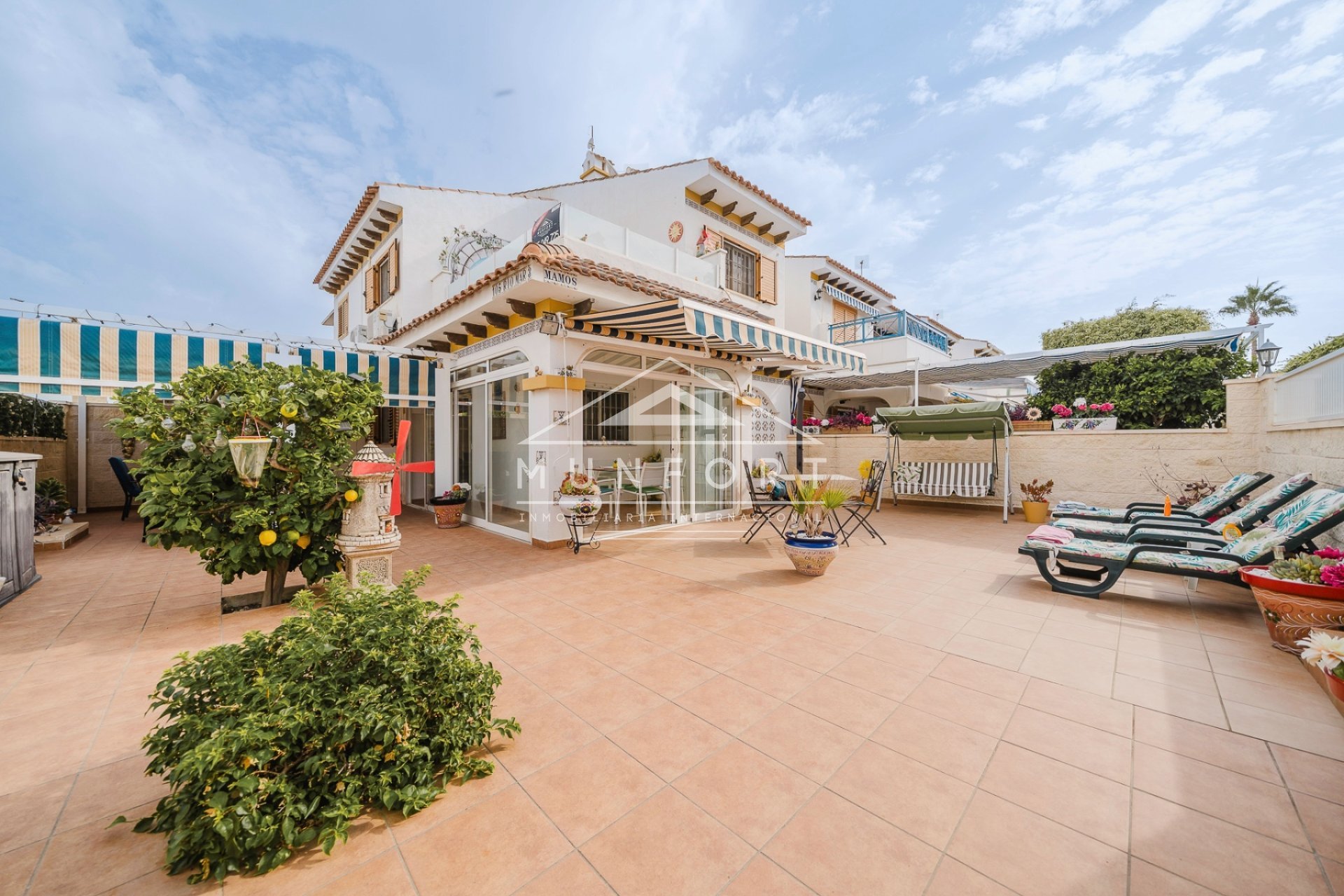 Herverkoop - Villa's -
Pilar de la Horadada - Mil Palmeras