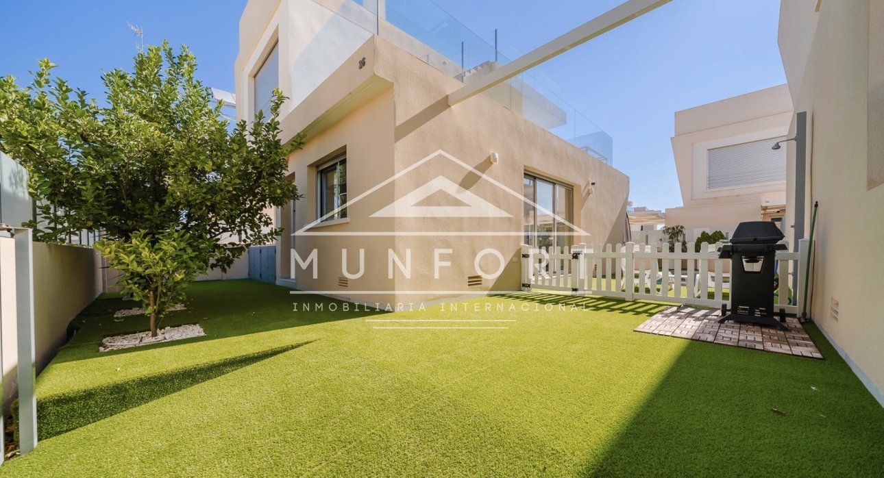 Herverkoop - Villa's -
Pilar de la Horadada - Mil Palmeras