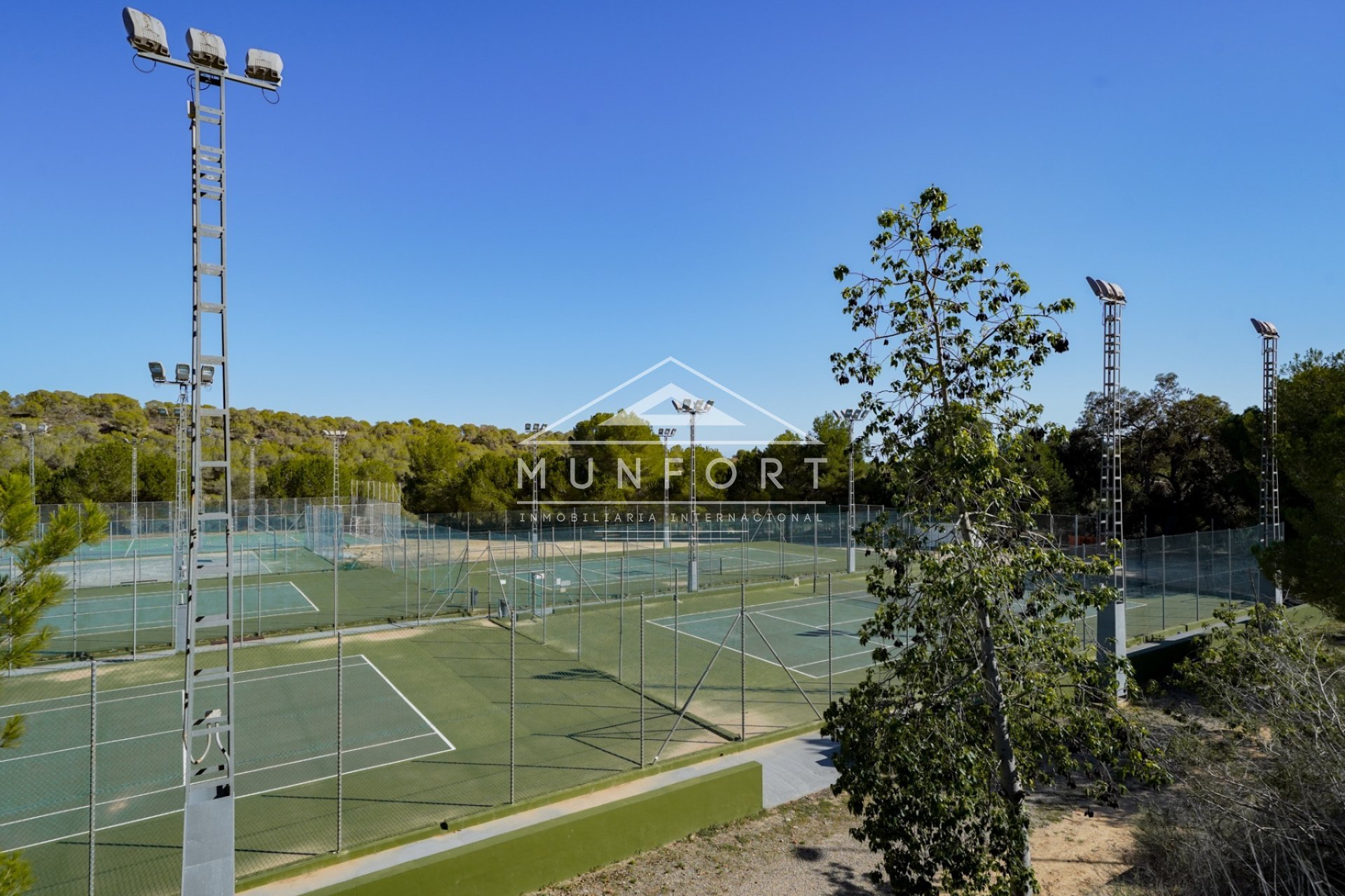 Herverkoop - Villa's -
Pilar de la Horadada - Pinar de Campoverde