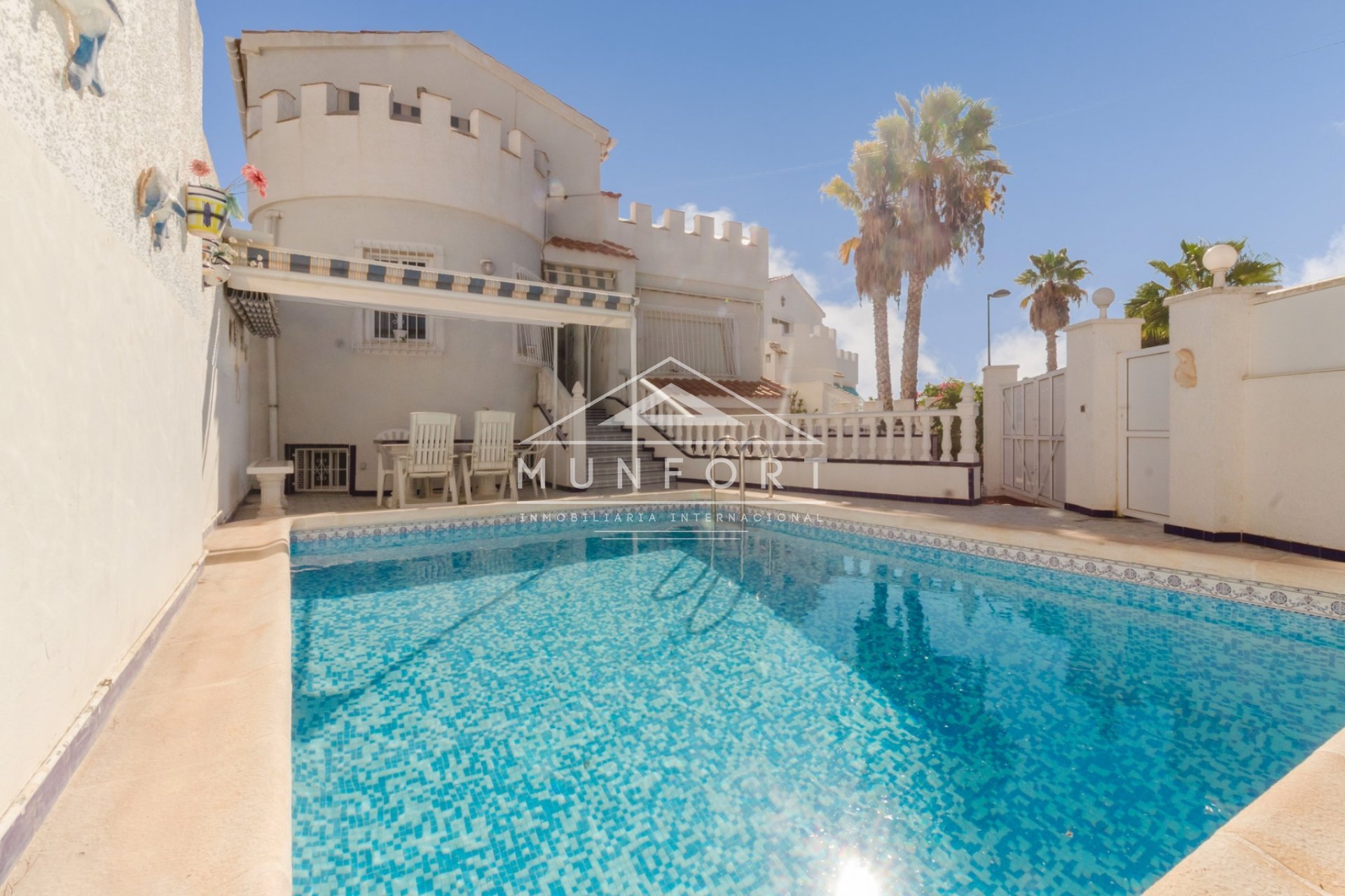 Herverkoop - Villa's -
Pilar de la Horadada - Pinar de Campoverde