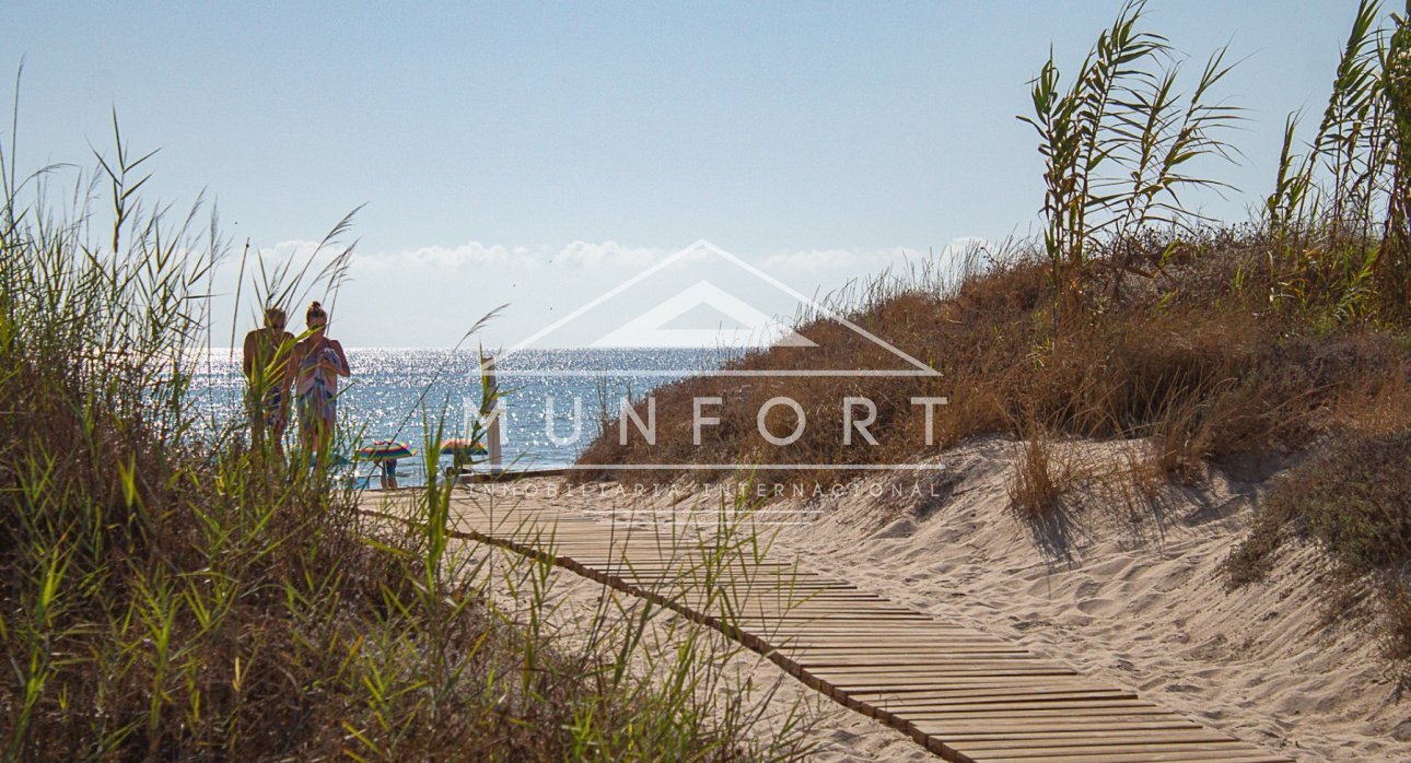 Herverkoop - Villa's -
Pilar de la Horadada - Torre de la Horadada