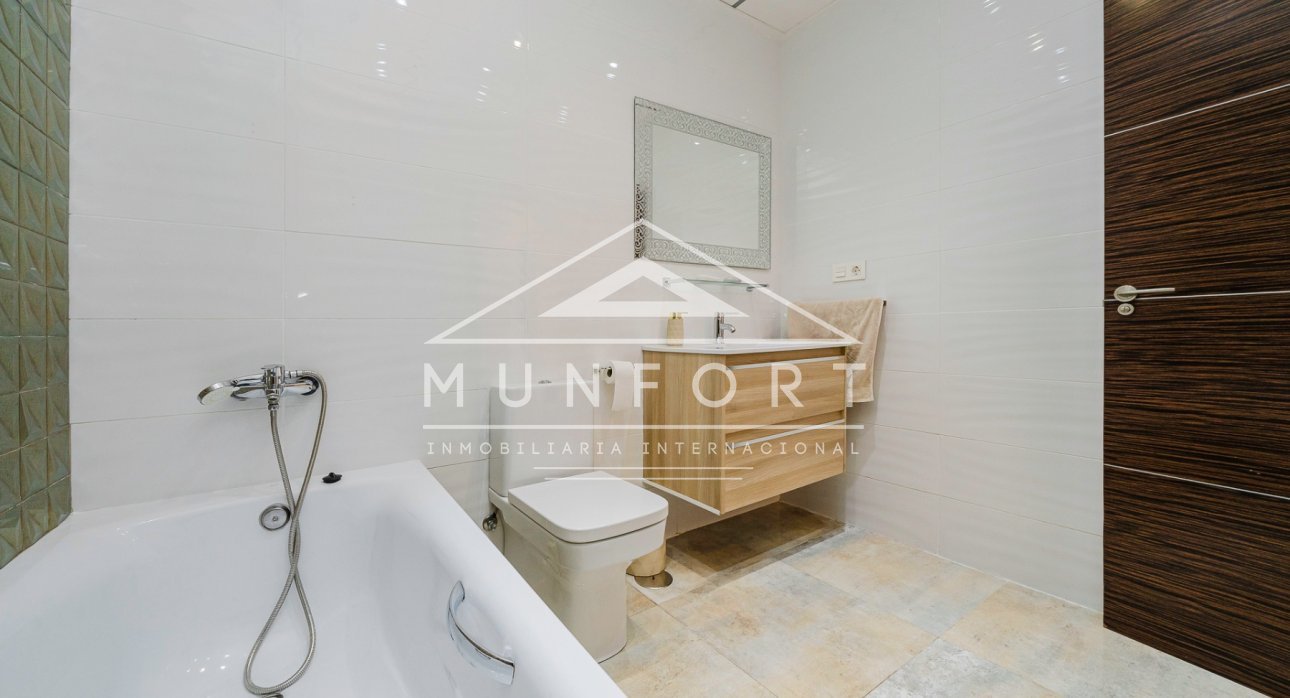 Herverkoop - Villa's -
Pilar de la Horadada - Torre de la Horadada