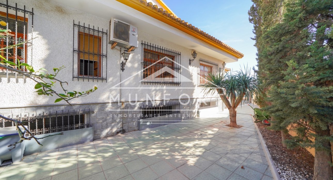 Herverkoop - Villa's -
Pilar de la Horadada