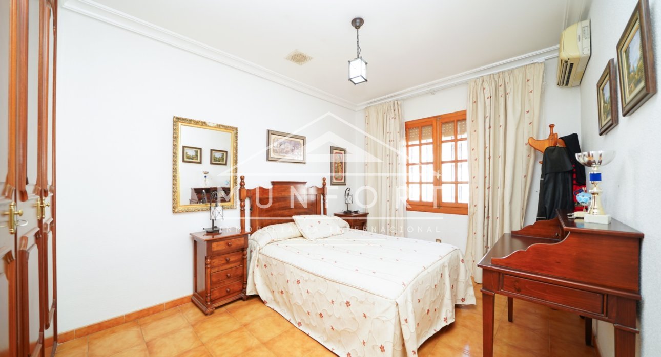 Herverkoop - Villa's -
Pilar de la Horadada