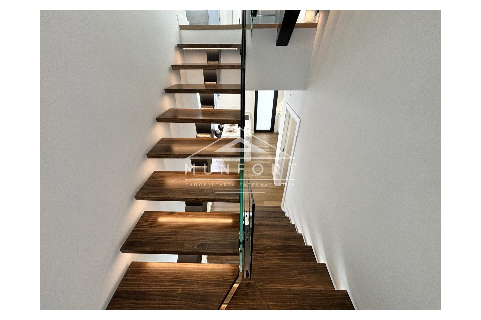 Herverkoop - Villa's -
Pilar de la Horadada