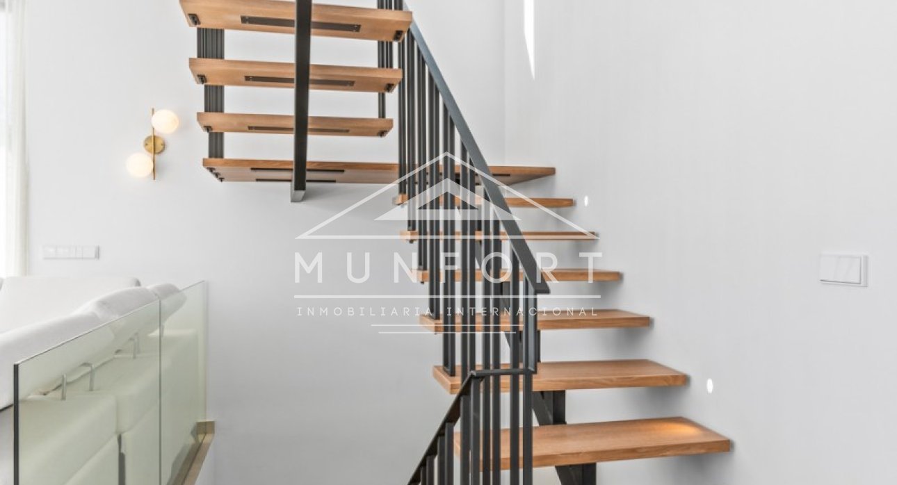 Herverkoop - Villa's -
Polop de La Marina 