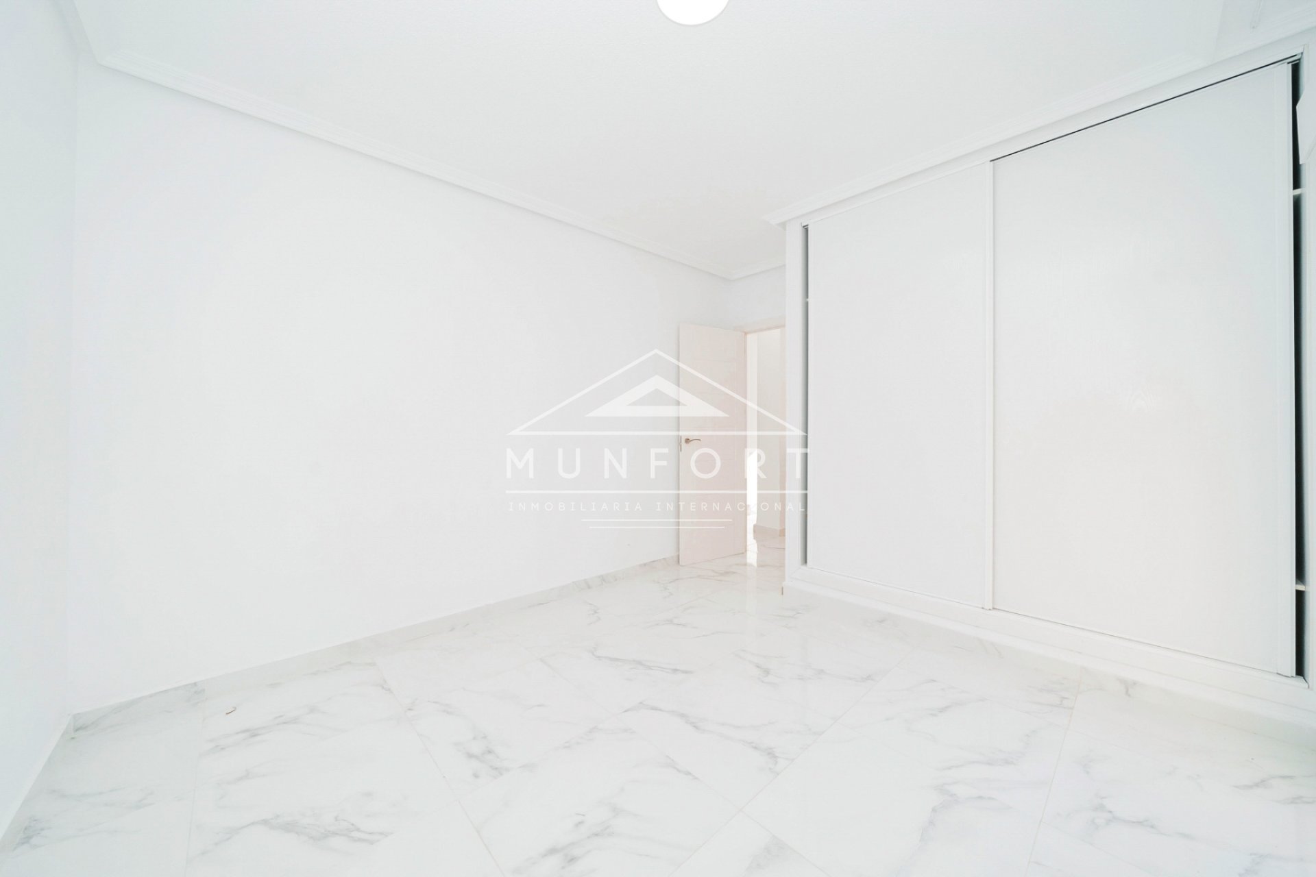 Herverkoop - Villa's -
San Javier - La Manga del Mar Menor