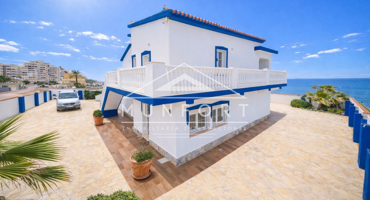 Herverkoop - Villa's -
San Javier - La Manga del Mar Menor