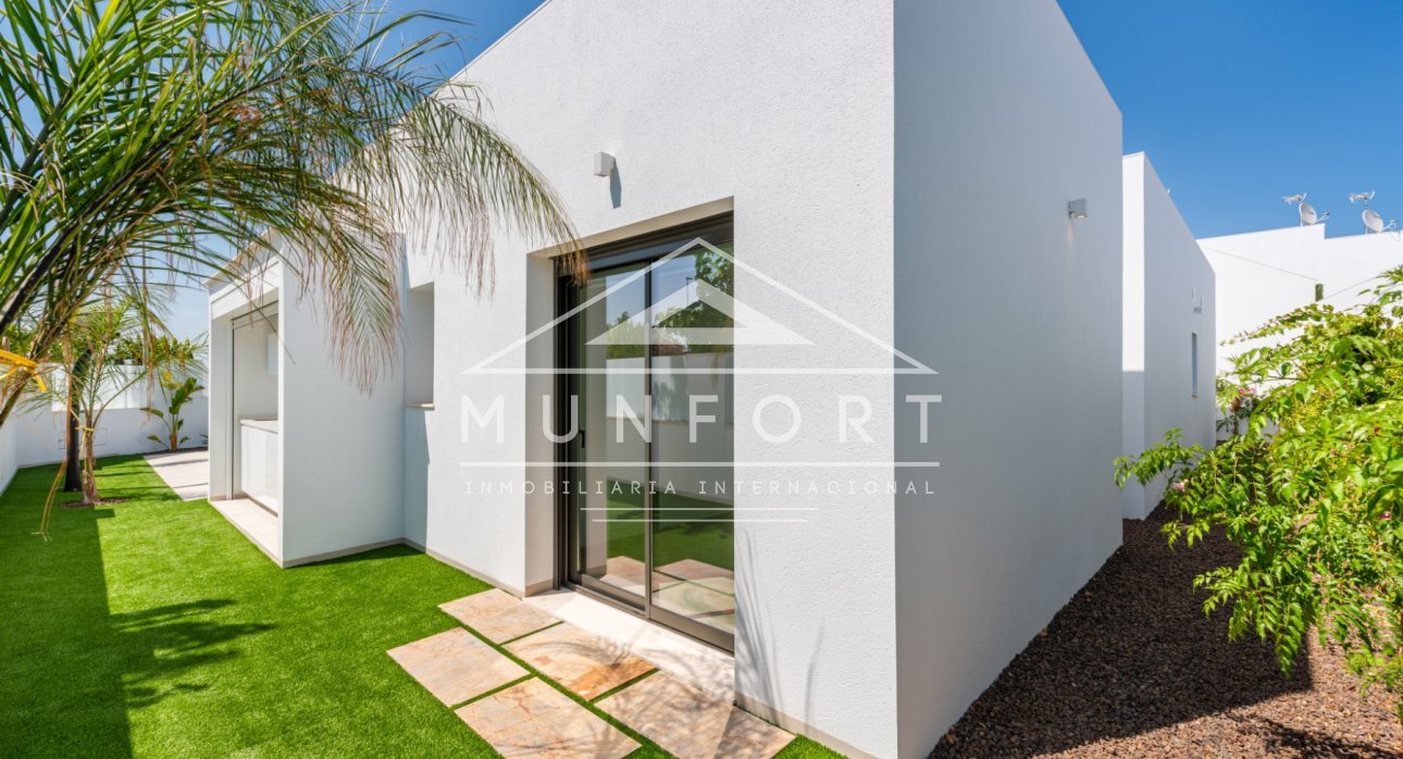 Herverkoop - Villa's -
San Javier