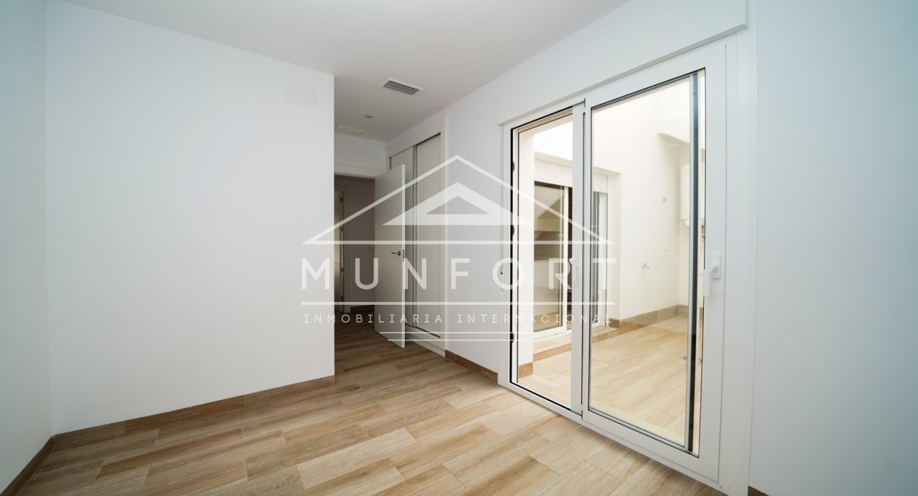 Herverkoop - Villa's -
San Javier