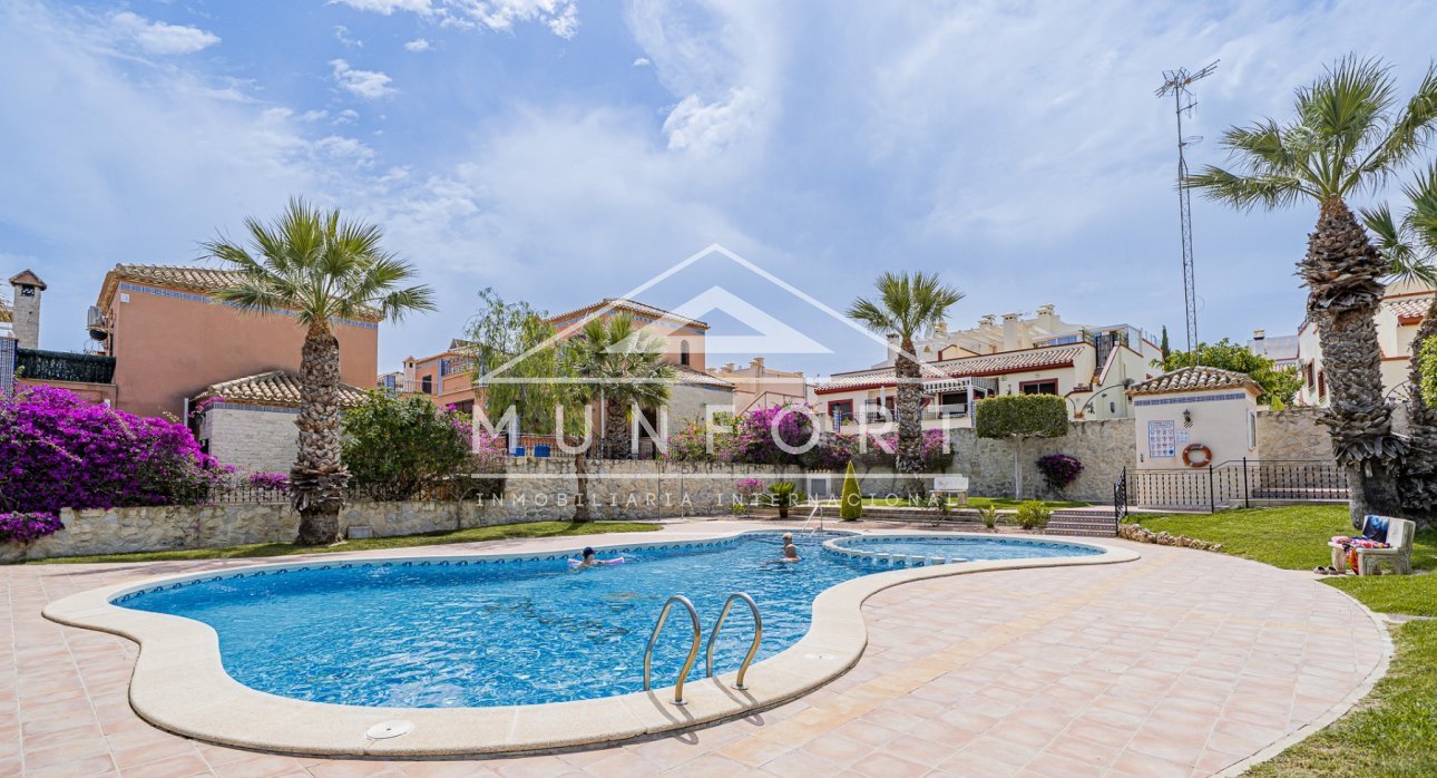 Herverkoop - Villa's -
San Miguel de Salinas