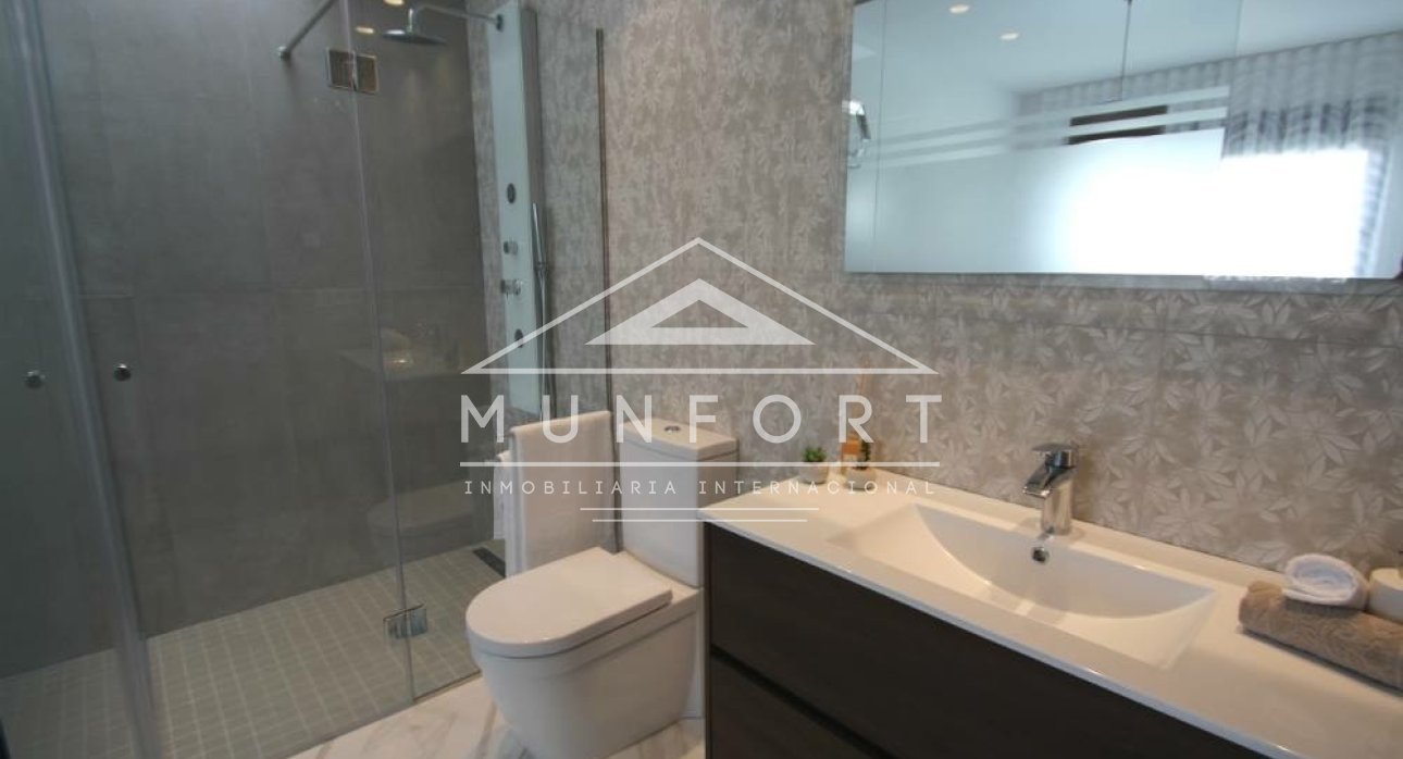 Herverkoop - Villa's -
San Miguel de Salinas