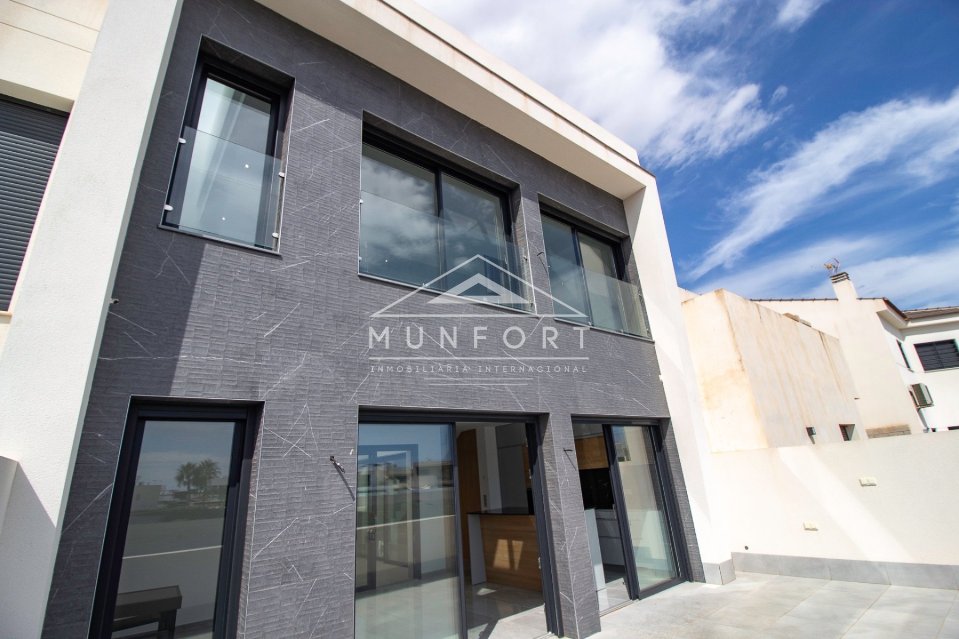 Herverkoop - Villa's -
San Pedro del Pinatar - Lo Pag&aacute;n