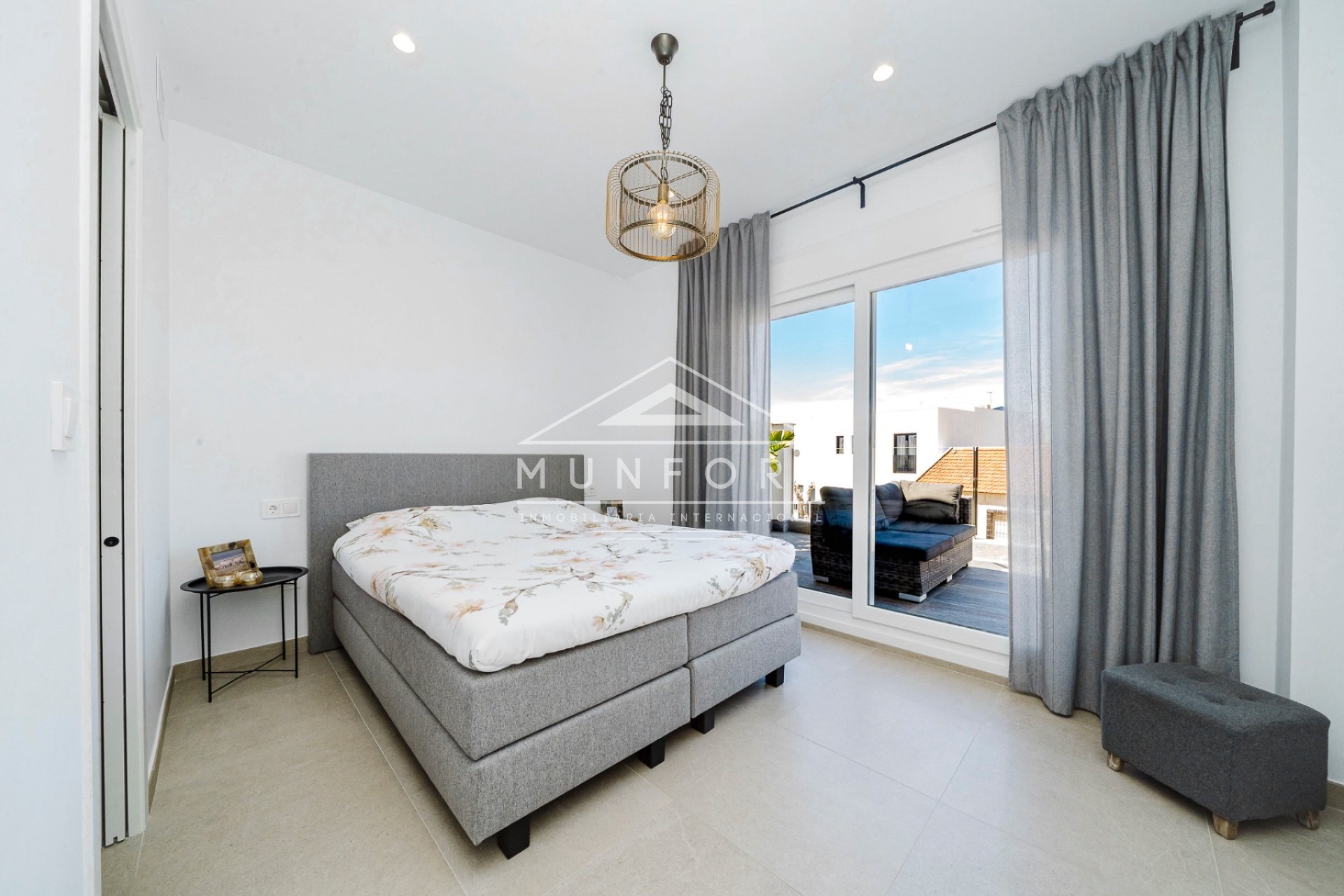 Herverkoop - Villa's -
San Pedro del Pinatar - Lo Pag&aacute;n