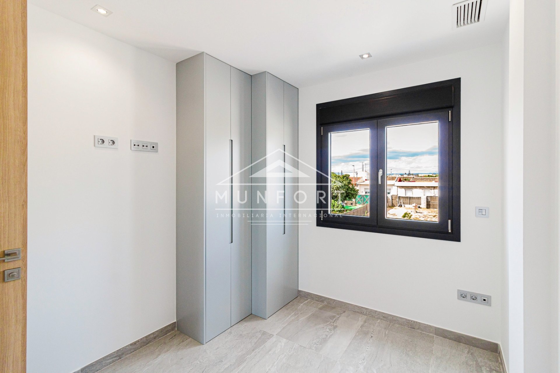 Herverkoop - Villa's -
San Pedro del Pinatar - Lo Pag&aacute;n