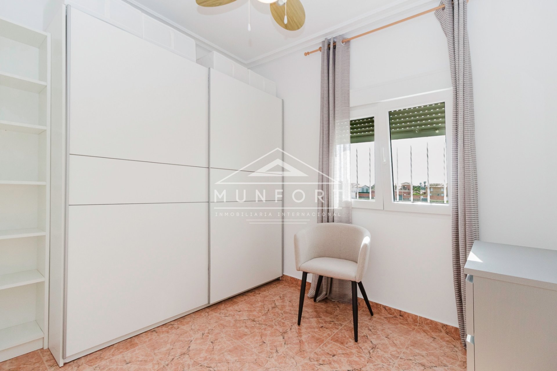 Herverkoop - Villa's -
Torrevieja - Aguas Nuevas - Torrevieja