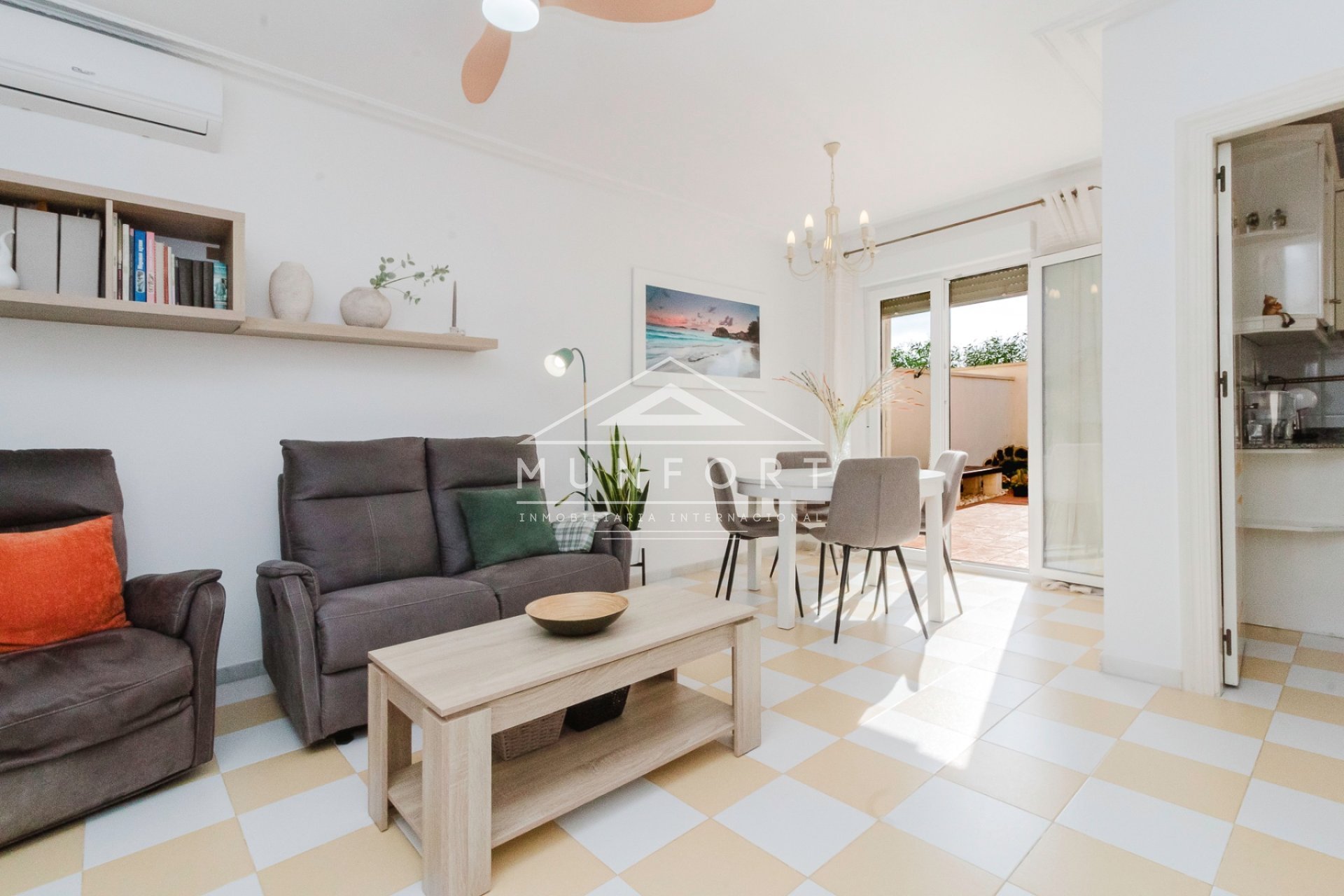 Herverkoop - Villa's -
Torrevieja - Aguas Nuevas - Torrevieja