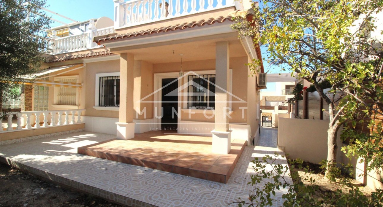 Herverkoop - Villa's -
Torrevieja - Aguas Nuevas - Torrevieja