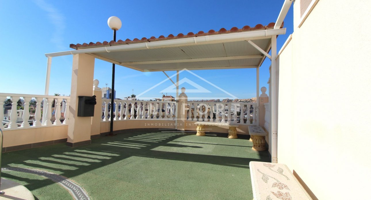 Herverkoop - Villa's -
Torrevieja - Aguas Nuevas - Torrevieja