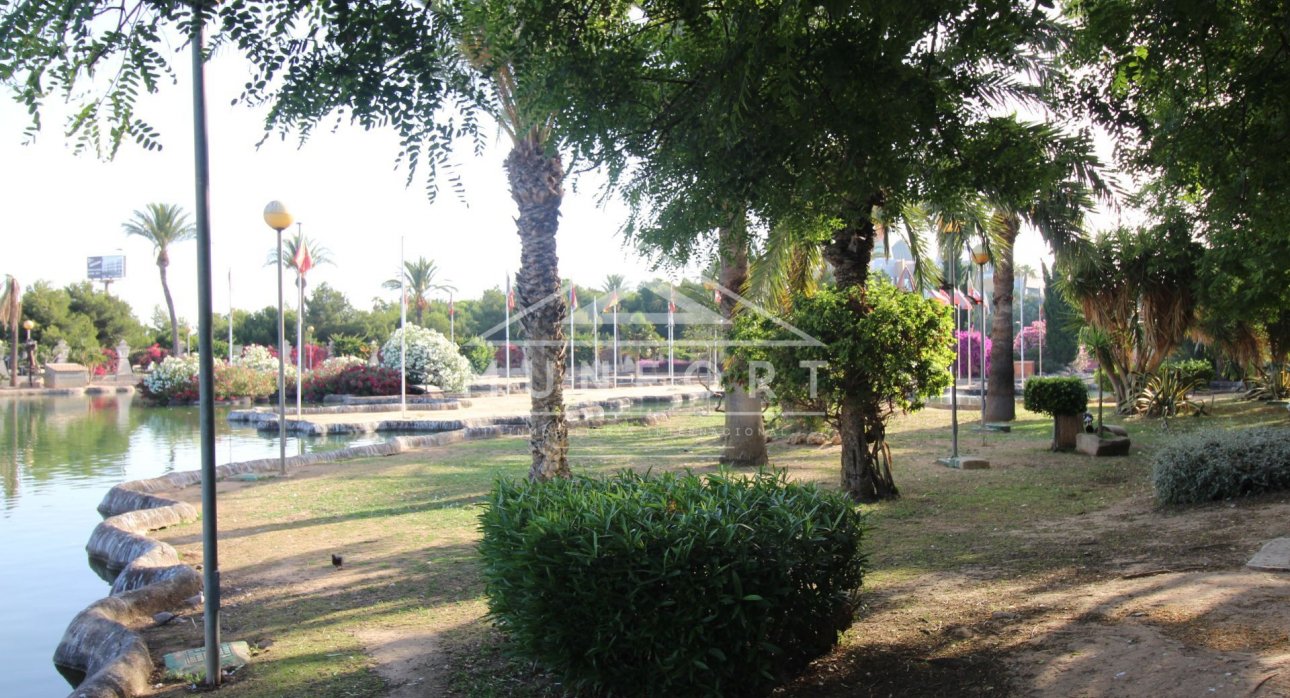 Herverkoop - Villa's -
Torrevieja - Aguas Nuevas - Torrevieja