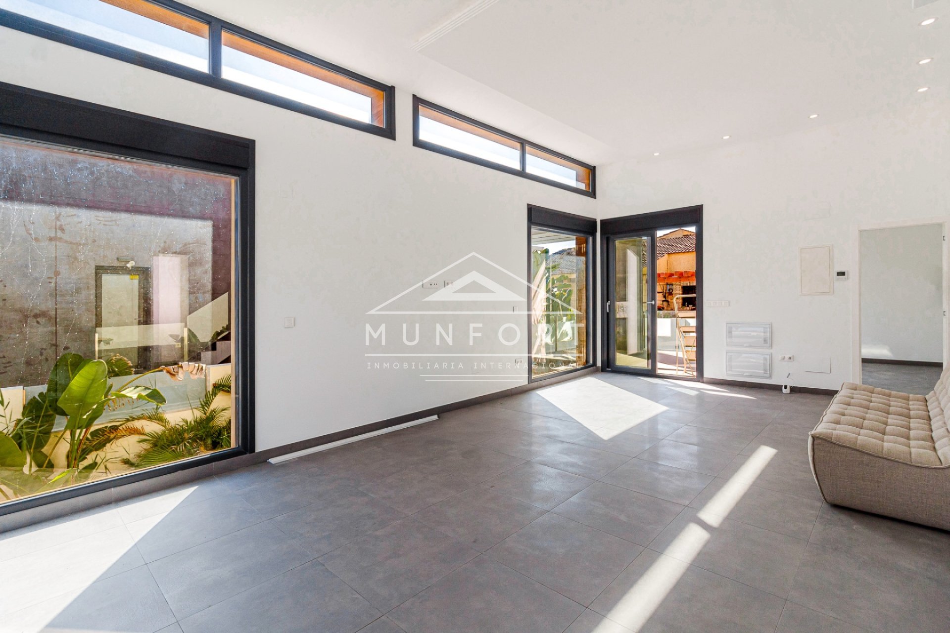 Herverkoop - Villa's -
Torrevieja - La Mata - Torrevieja