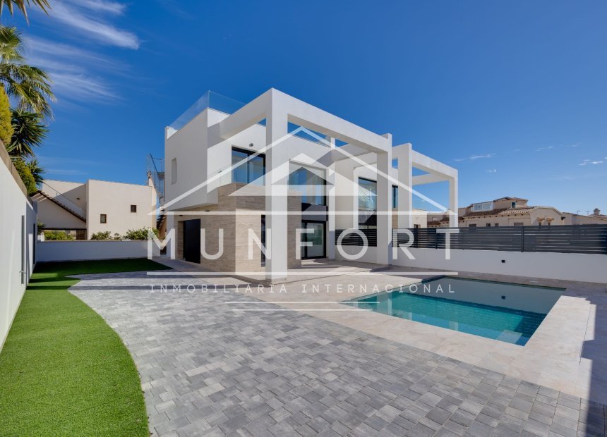 Herverkoop - Villa's -
Torrevieja - La Mata - Torrevieja