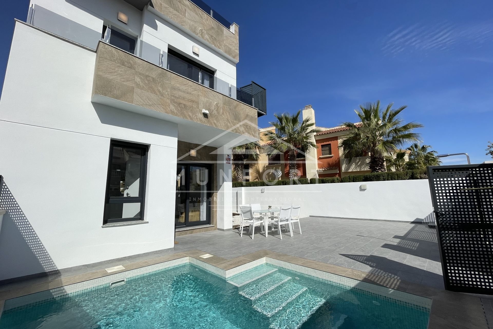 Herverkoop - Villa's -
Torrevieja - La Torreta