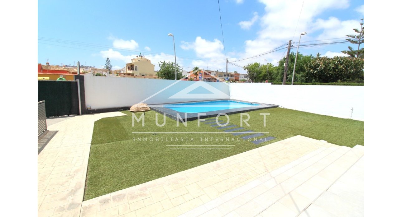 Herverkoop - Villa's -
Torrevieja - Los Balcones