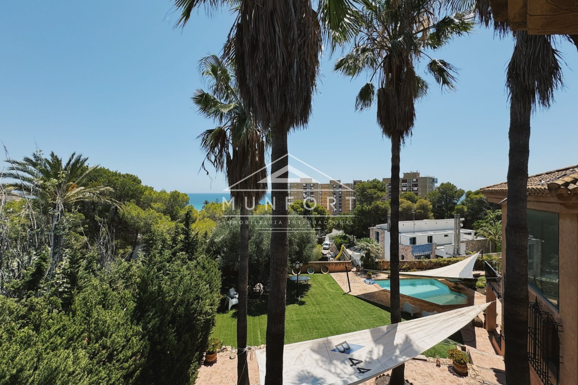 Lange Termijn Verhuur - Rijtjeshuizen -
Orihuela Costa - Dehesa de Campoamor