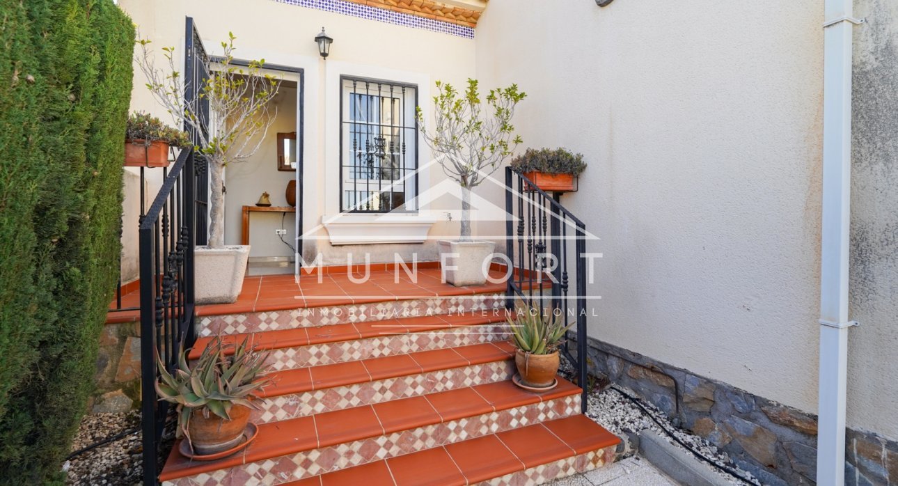 Lange Termijn Verhuur - Villa's -
Orihuela Costa - Las Ramblas Golf
