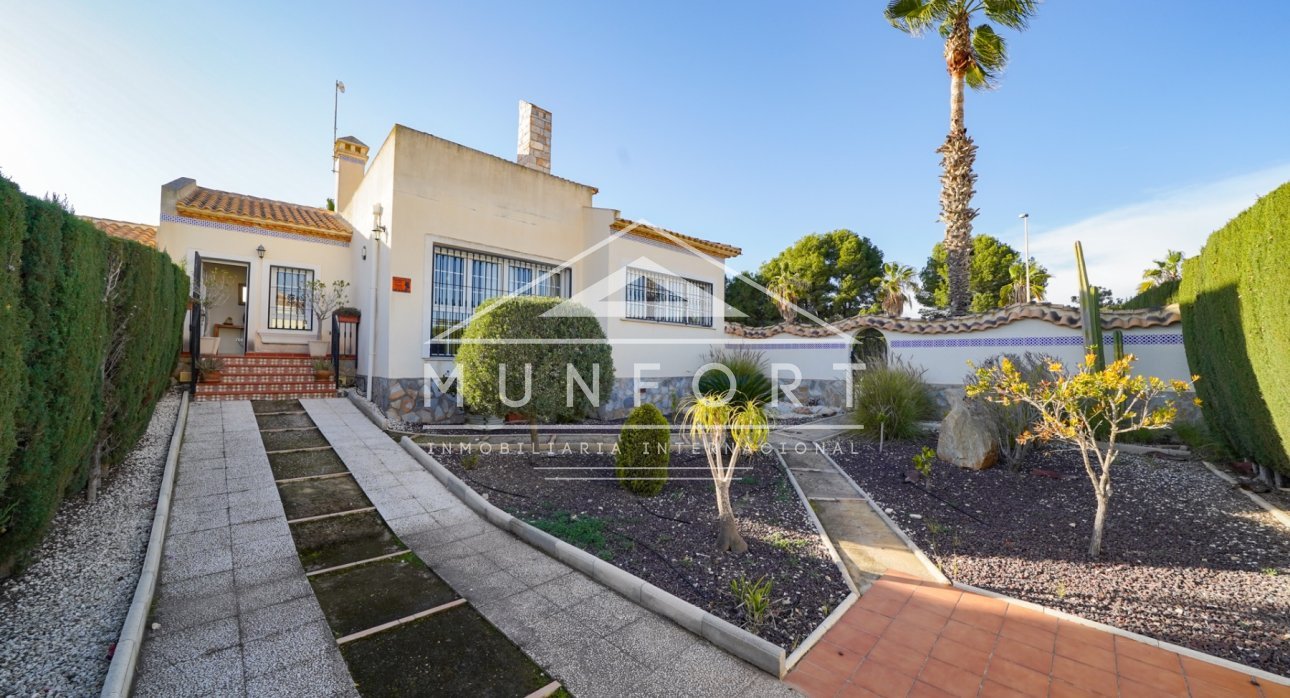 Lange Termijn Verhuur - Villa's -
Orihuela Costa - Las Ramblas Golf