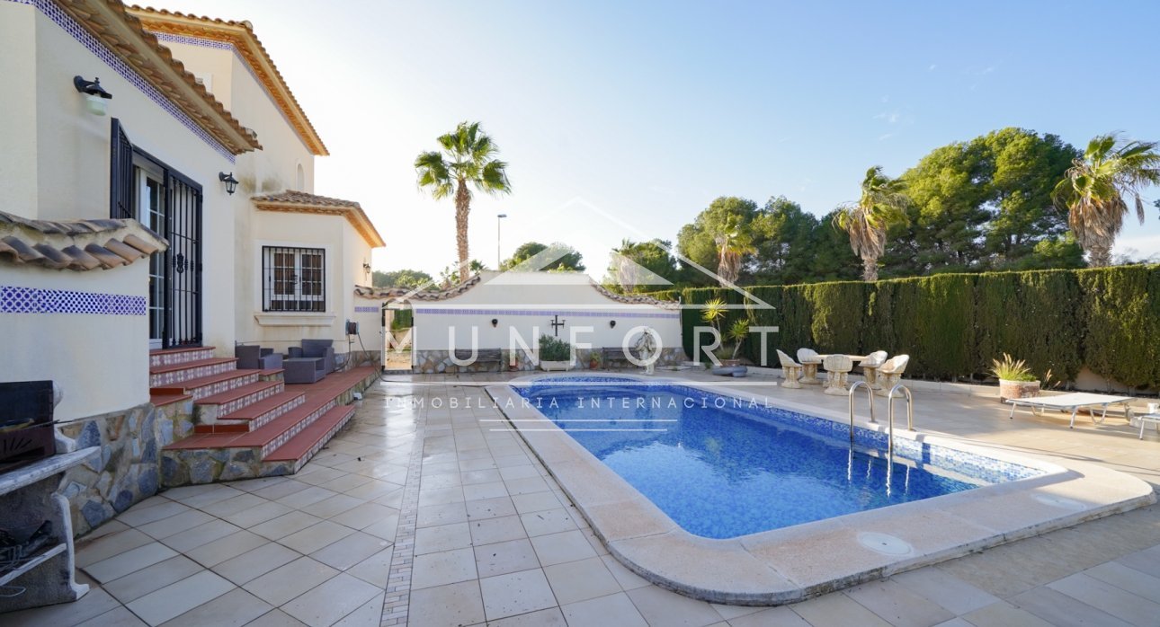 Lange Termijn Verhuur - Villa's -
Orihuela Costa - Las Ramblas Golf
