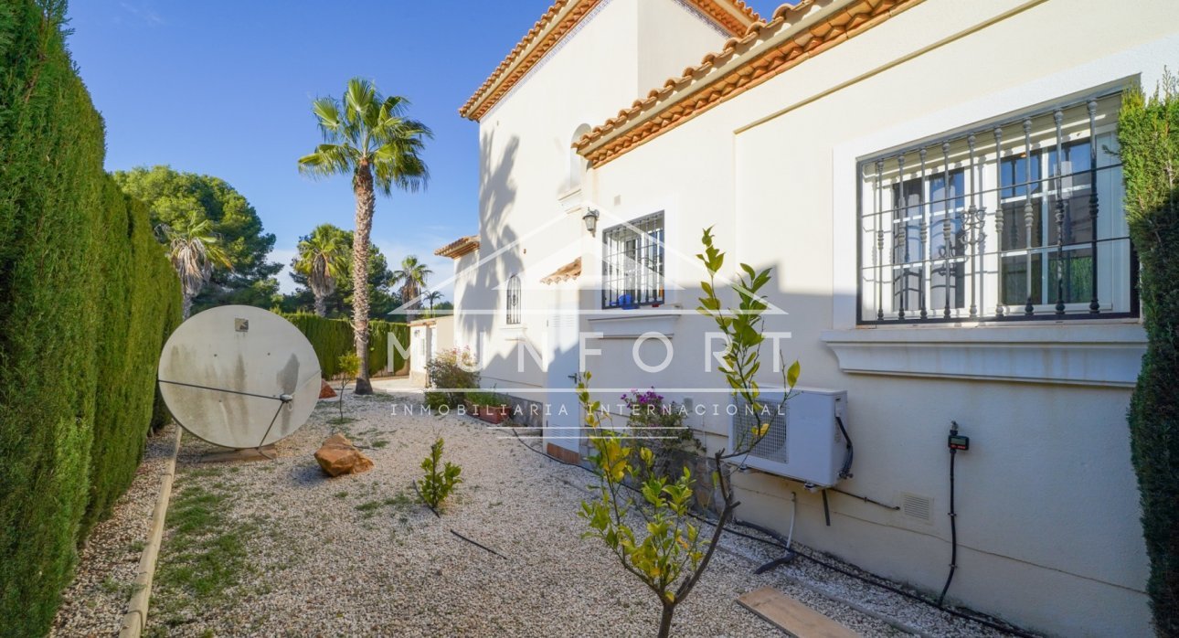 Lange Termijn Verhuur - Villa's -
Orihuela Costa - Las Ramblas Golf