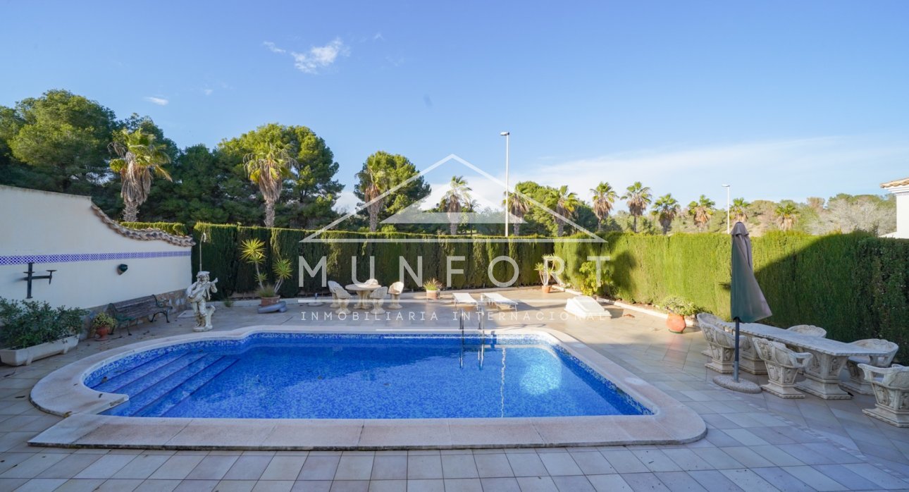 Lange Termijn Verhuur - Villa's -
Orihuela Costa - Las Ramblas Golf